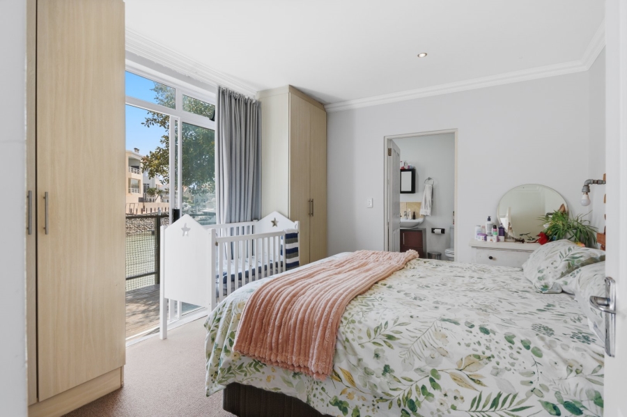 4 Bedroom Property for Sale in Harbour Island Western Cape